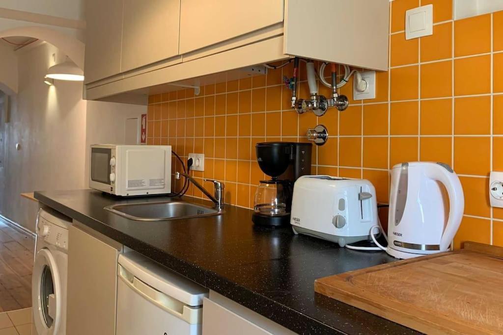 Two Bedroom Apt In Historic Location! Close To The River Lisboa Exterior foto